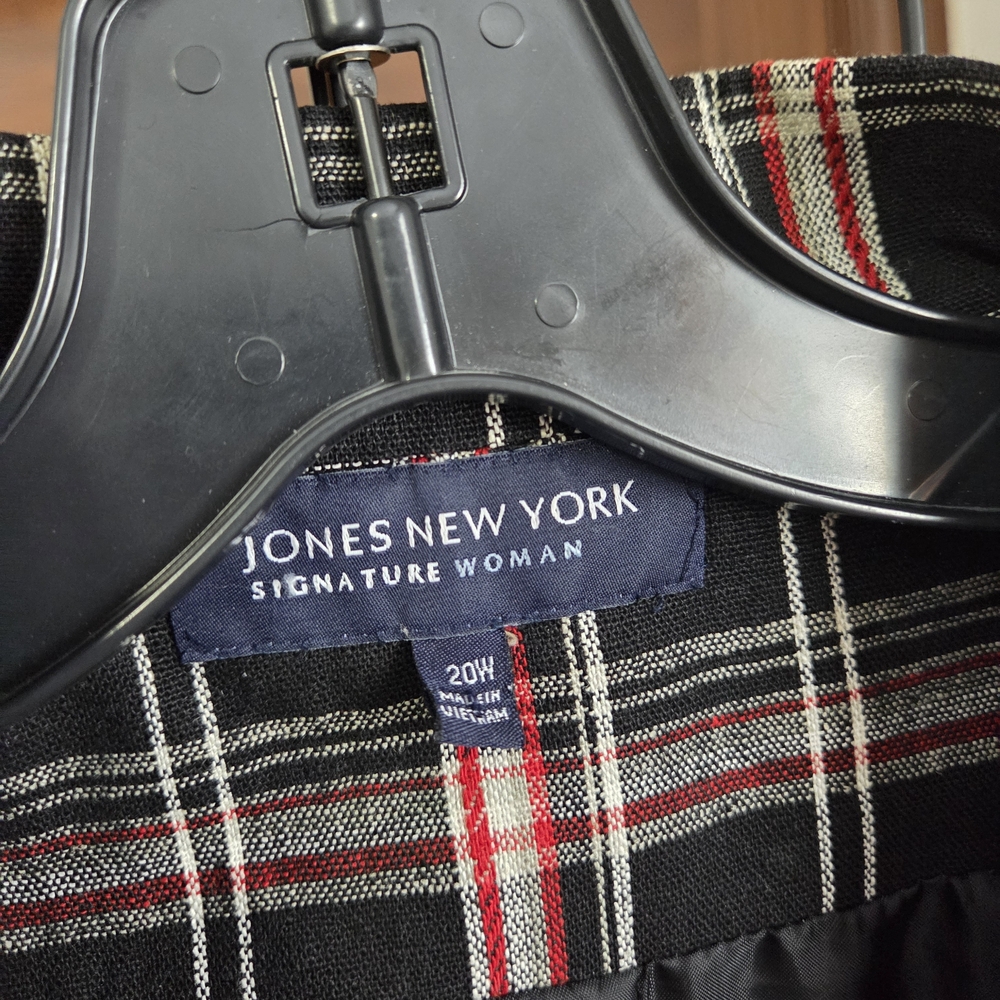 Plus Size Jones New York Women's Plaid Blazer, NWOT - Picture 2 of 10